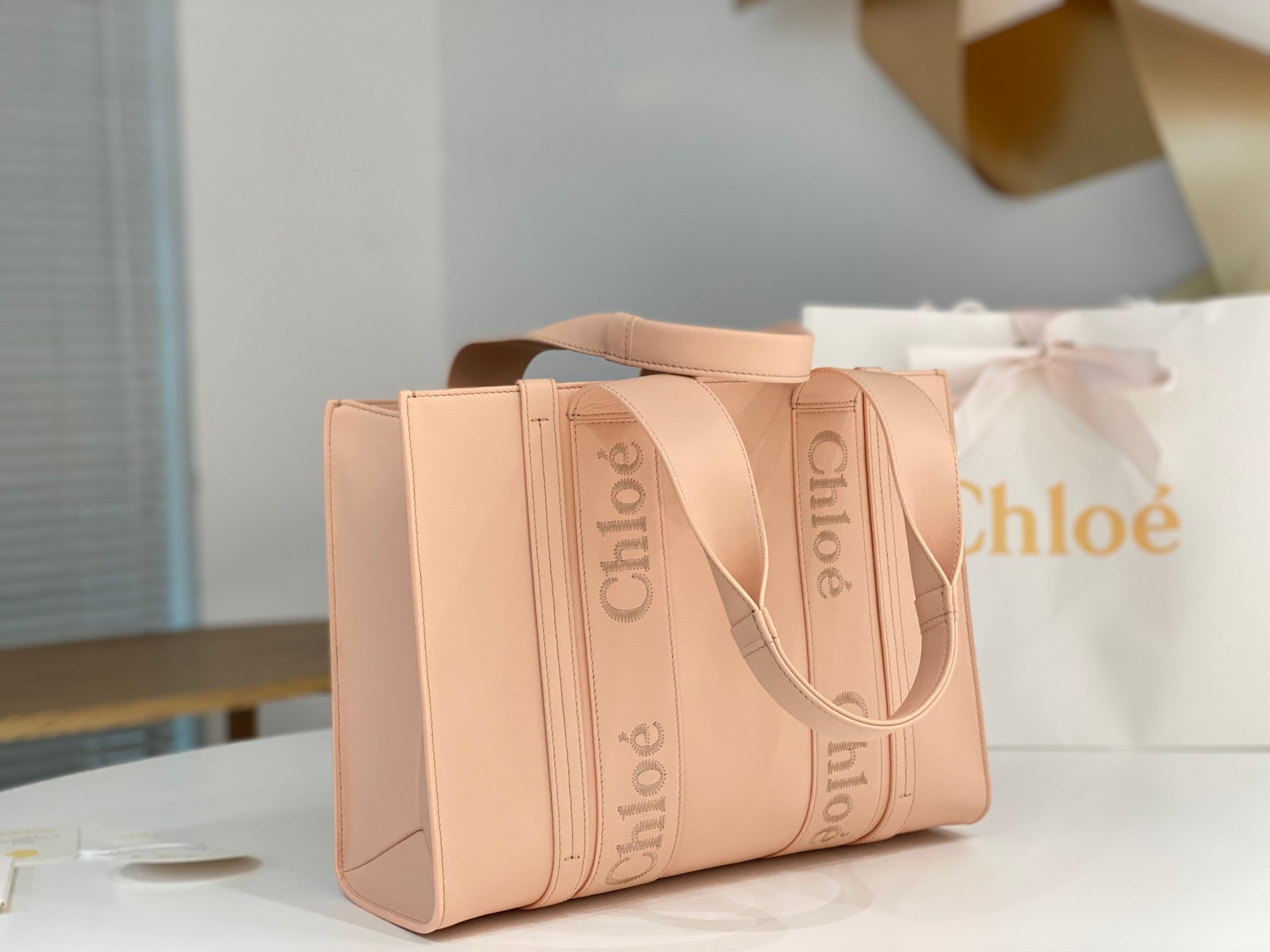 Chloe Medium Woody Tote Bag In Pink Soft Smooth Calfskin Leather